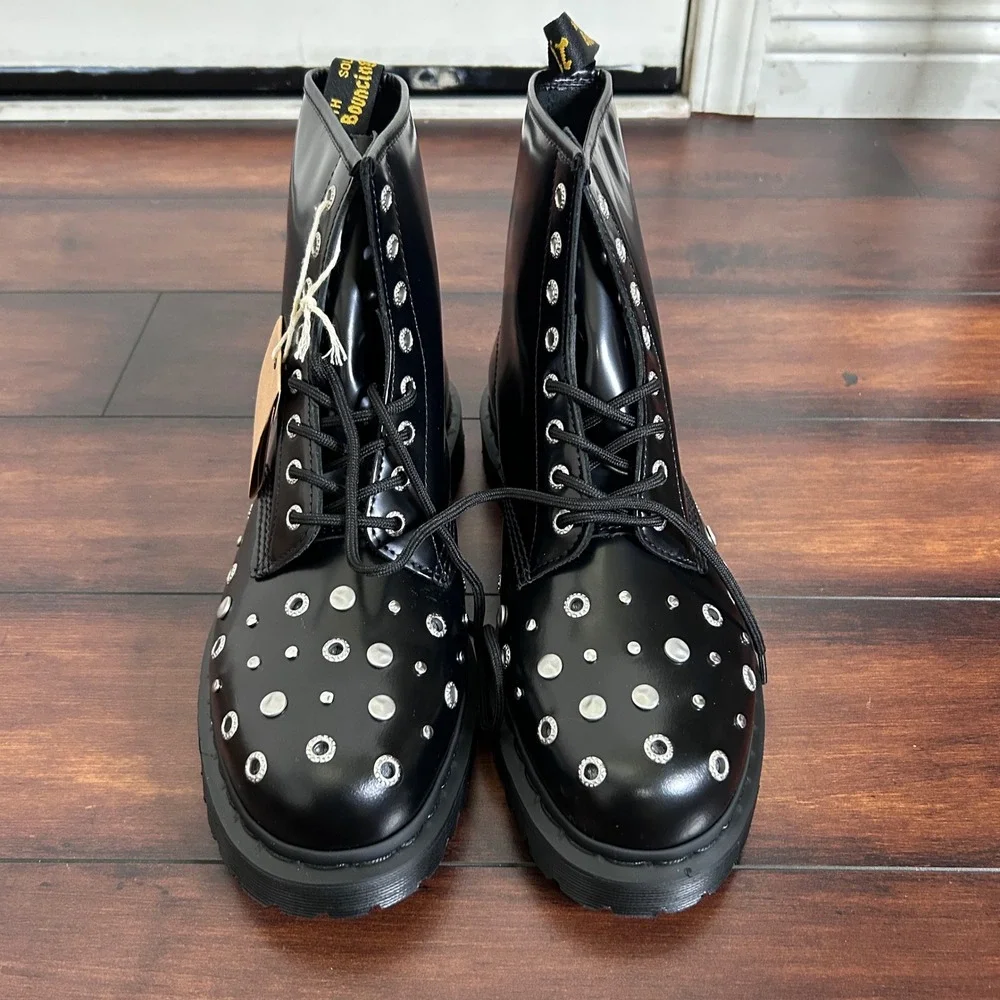 NIB Dr. Martens Studded Buttero Leather Studded Combat Boots Mens 11 Goth Grunge